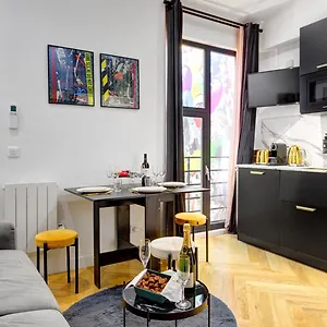 214 Vuitton - Superb In Apartamento